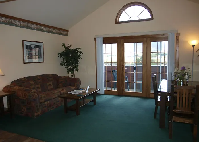 Yellowstone Basin Inn