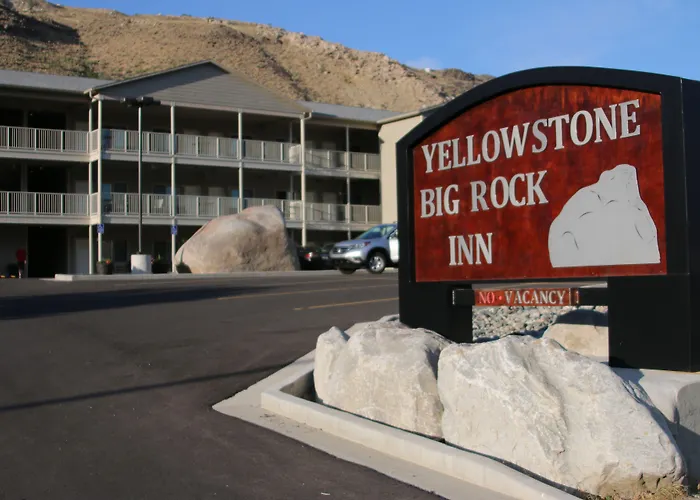 Yellowstone Big Rock Inn